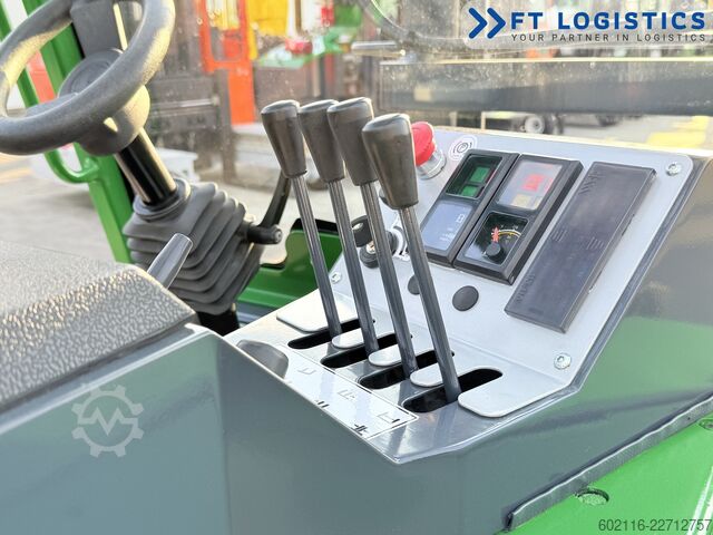 четырёхсторонний автопогрузчик Combilift CB3000 DIESEL TRIPLEX 4900 POSITIONER