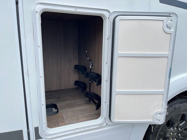 Poluintegrisani kamper CARADO Edition25 T Ford 447 Bi-Xenon*Hubbett*Automatik
