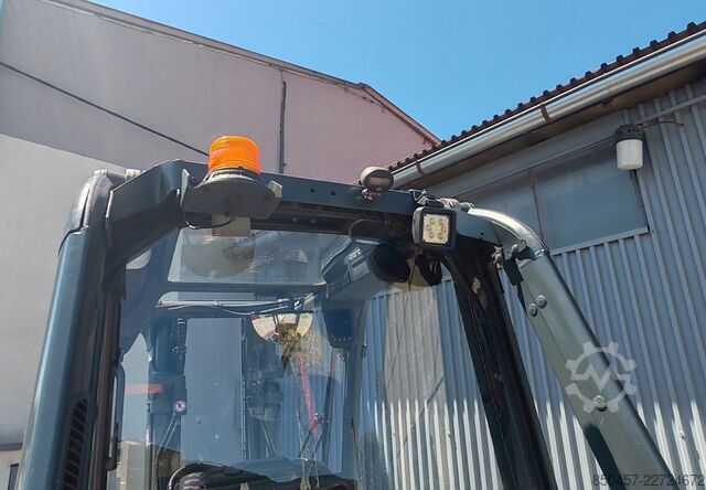 Dyzeliniai šakiniai krautuvai Linde H25D