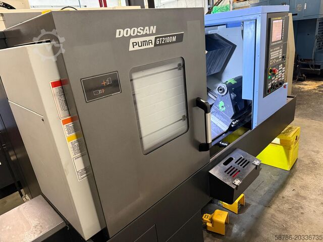 CNC lathe DOOSAN PUMA GT2100M
