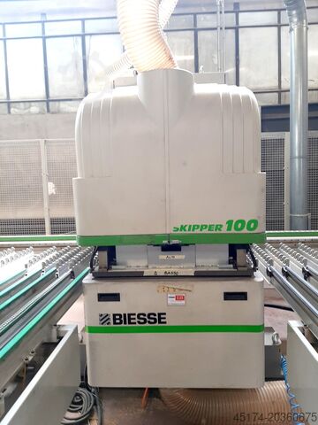 Обработващ център BIESSE SKIPPER 100
