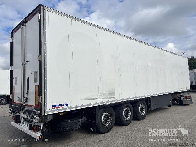 Koeloplegger Schmitz Cargobull Semitrailer Reefer Standard divu klāju