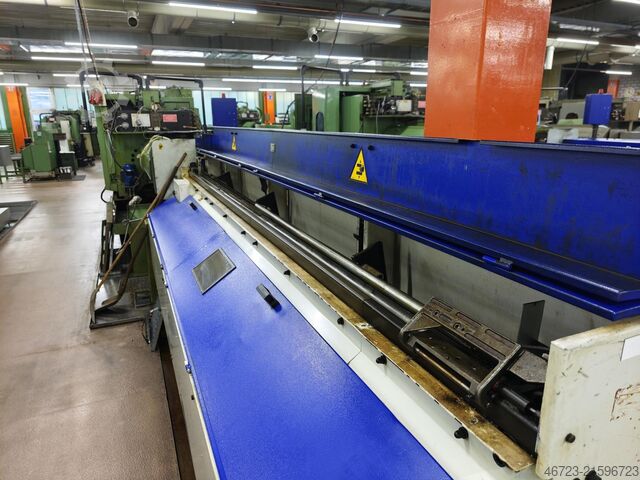 多主轴机器 Schütte SF 26 DNT