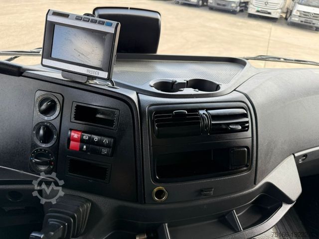 Jäähdytysrekka MERCEDES-BENZ ATEGO 1324 L Kühlkoffer 7,40 m LBW 1,5 T*THERMO