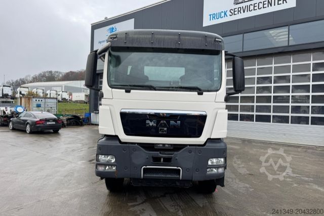 Autocarro ribaltabile MAN TGS 37.480 8x4 Moser