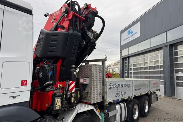 Grue montée sur camion MERCEDES-BENZ Arocs 3251 8x4 Fassi 660 6-6