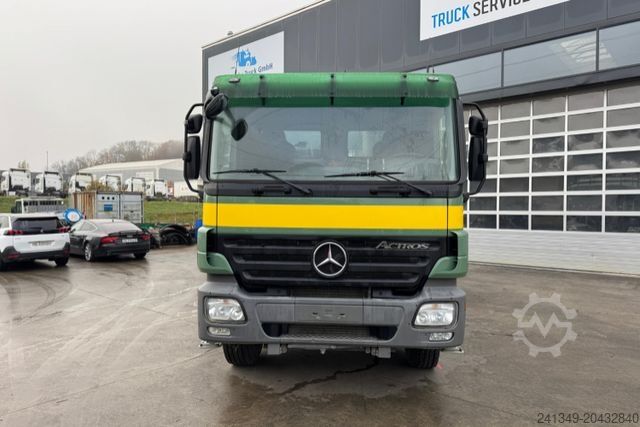 Ανατρεπόμενο φορτηγό MERCEDES-BENZ Actros 3246 8x4 Moser