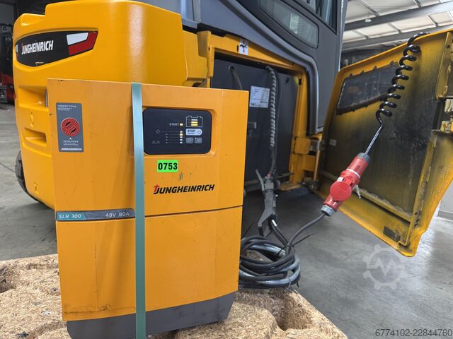  Jungheinrich EFG320 + Ladegerät 3753--EK