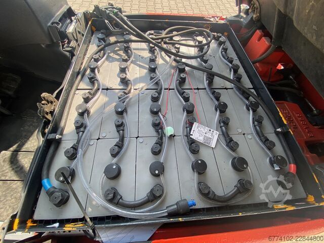  Linde E20PL-02 + Ladegerät 3516 --EK