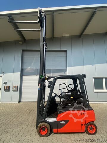  Linde E20PL-02 + Ladegerät 3516 --EK