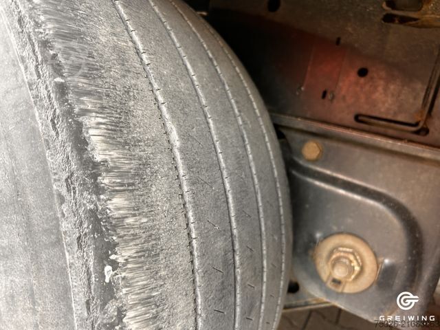 Semirremolque abierto con toldo KÖGEL Curtainsider Mega LIFT XL