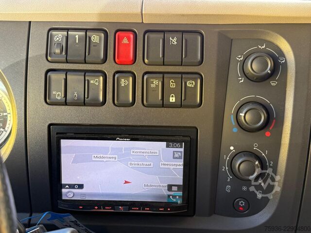 Standard-SZM DAF LF 230 Trekker Showtruck 6 Cylinder 1st Owner E...
