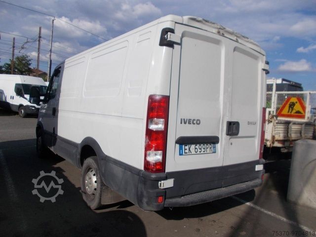Kastenwagen IVECO DAILY 35S13