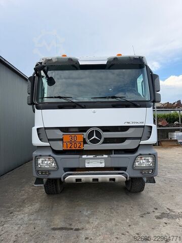Tankwagen Mercedes-Benz Actros 3341