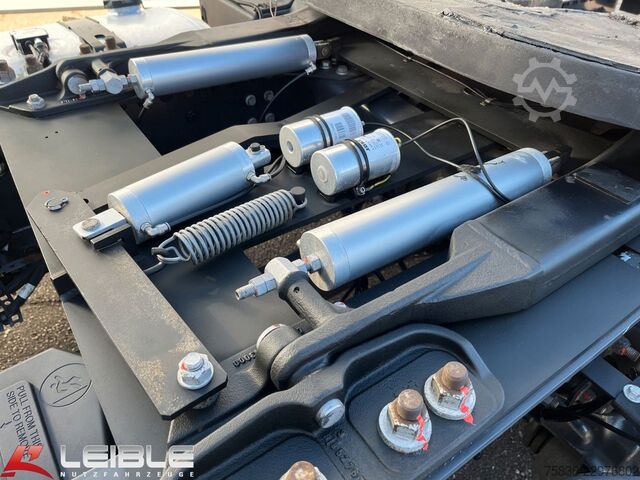 Ελκυστήρας μεγάλου όγκου RENAULT T 480 High*VollLuft*Hubplatte*Standklima*173TKM*