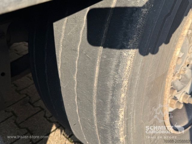 Semi-remorque bâchée Schmitz Cargobull Curtainsider Mega