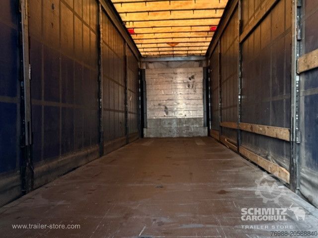Semi-remorque bâchée Schmitz Cargobull Curtainsider Mega