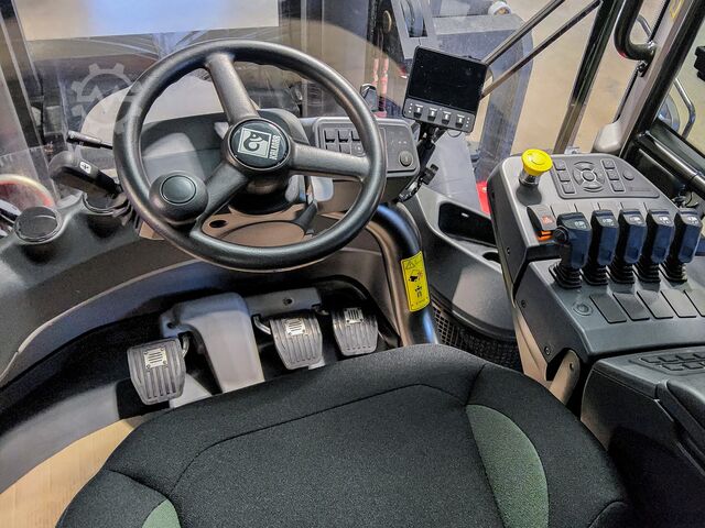 Дизельні навантажувачі Kalmar DCG 250-12