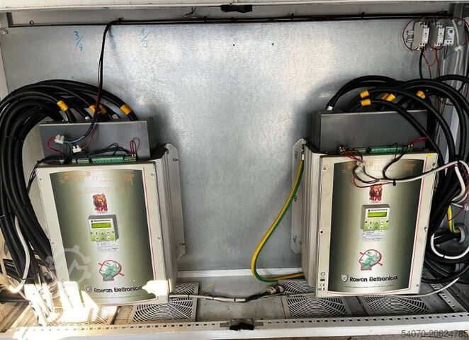 Chladiace zariadenie Used Aircooled chiller RHOSS TCAVSZ21040 1037.3 kW. 2013 yom