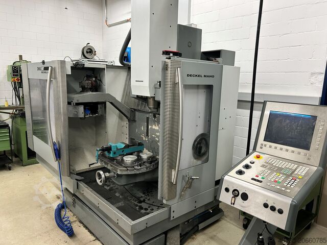 Centro de mecanizado universal Deckel Maho DMU 50T