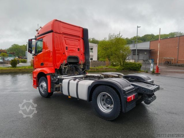Standardni tegljač MERCEDES-BENZ Actros 18-48 Stream Space-MP4-Retarder-Hydraulik