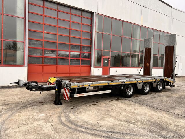 مقطورة منخفضة التحميل Möslein TTA33 Schwebheim 31 t Tridemtieflader gelenkt, Neuwertig