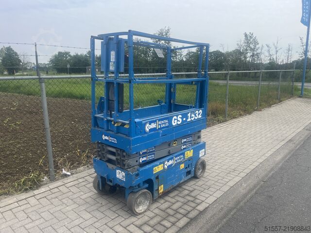 ψαλιδωτό ανυψωτικό Genie GS 1532 | 2012