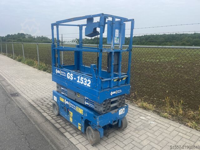ψαλιδωτό ανυψωτικό Genie GS 1532 | 2012