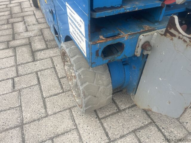 ψαλιδωτό ανυψωτικό Genie GS 1532 | 2012