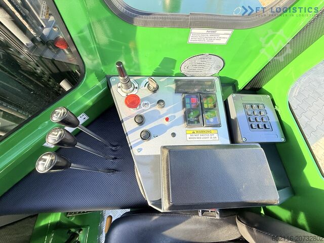 四方向フォークリフト Combilift C4000 GAS TRIPLEX 6900 FREE-LIFT CABIN