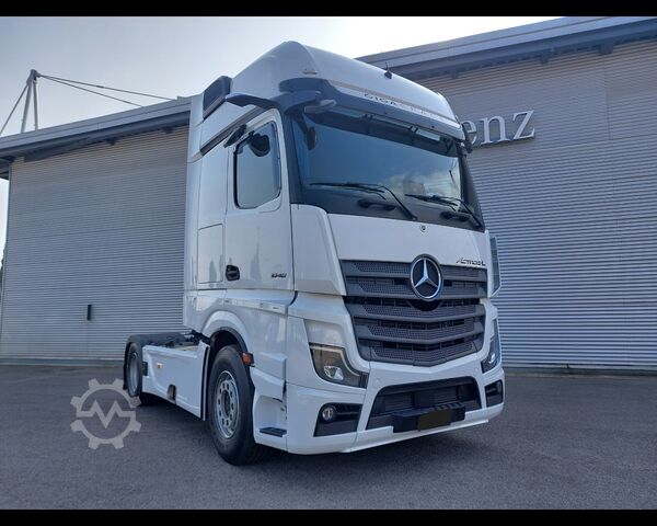 Стандартен влекач MERCEDES-BENZ Actros 5 18 4x2 - Actros 5 1848 LS 4x2