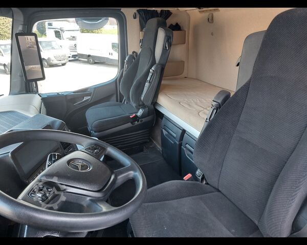 Стандартен влекач MERCEDES-BENZ Actros 5 18 4x2 - Actros 5 1848 LS 4x2