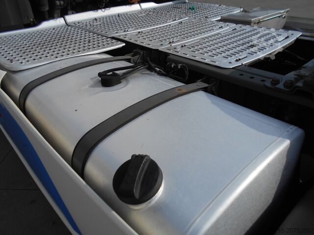 Standard tractor unit DAF XF 460 FT - SUPER SPACE CAB