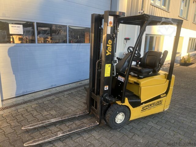 Carretilla elevadora YALE ERP 15 VC