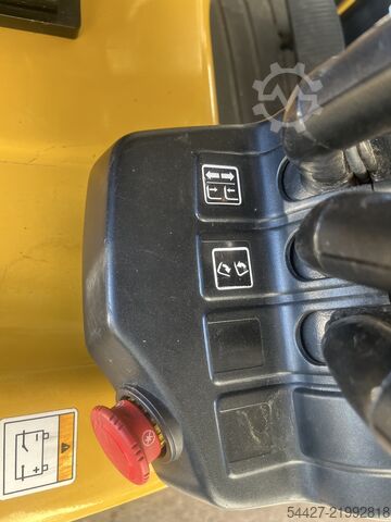 Carretilla elevadora YALE ERP 15 VC