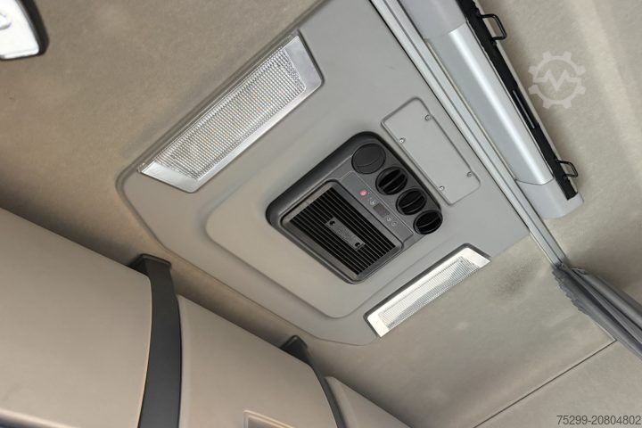 Standardni tegljač Renault T520 6x2 Kipphydraulik / Swiss-Vehicle