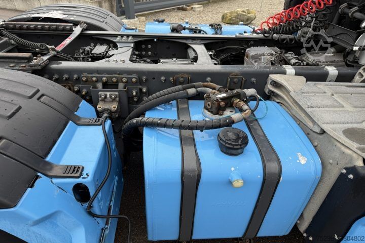 Standardni tegljač Renault T520 6x2 Kipphydraulik / Swiss-Vehicle