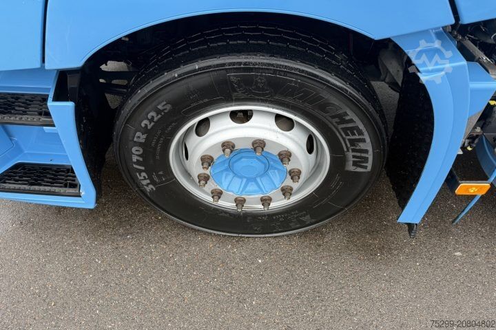 Standardni tegljač Renault T520 6x2 Kipphydraulik / Swiss-Vehicle