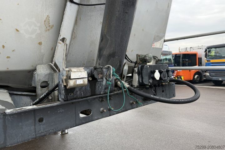 Kiper poluprikolica Schwarzmüller SPA 3/E Kipper / Swiss-Vehicle