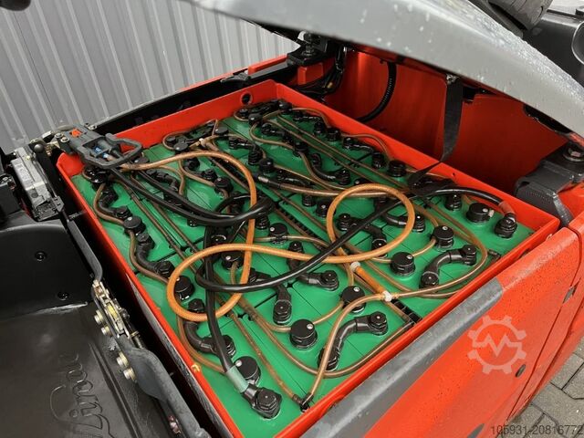 Carretilla eléctrica de 3 ruedas Linde E16H-02