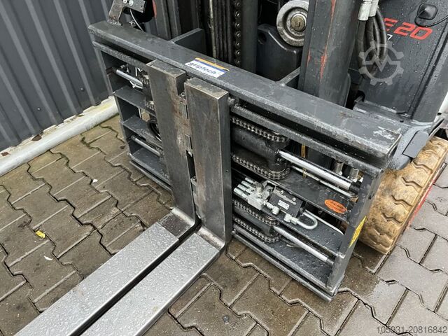 Elektrický vysokozdvižný vozík s 3 kolesami Linde E20L-02