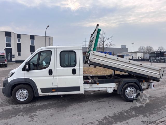 Transporter mit Kipper PEUGEOT Boxer DoKa Dreiseitenkipper L3 BlueHDi AHK E6
