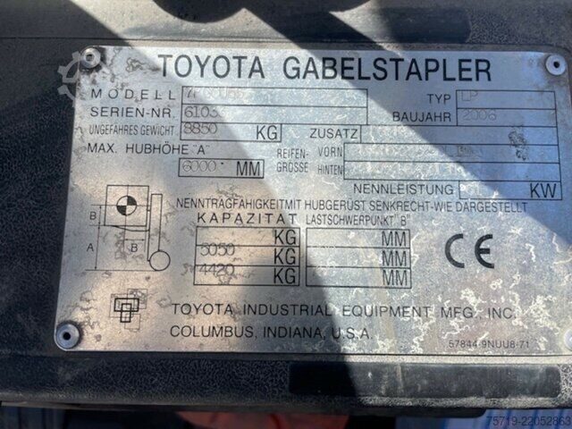 Furgoneta Toyota 7FGCU55 Triplex-Mast / 5tonnen