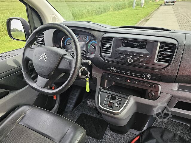 High-roof van CITROEN E-JUMPY 75kWh 330KM WLTP L2!
