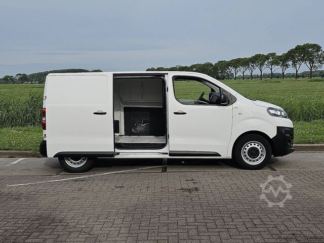 High-roof van CITROEN E-JUMPY 75kWh 330KM WLTP L2!