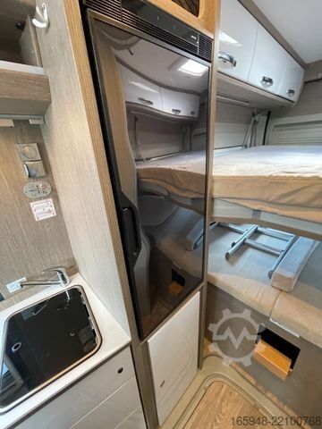 Asuntoauto PÖSSL Roadcruiser Revolution | XL-Dach | Hubbett | AHK