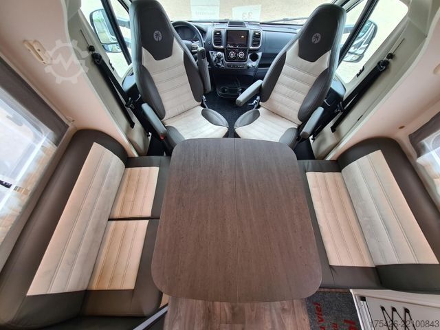 Puoliksi integroitu matkailuauto SUNLIGHT Adventure T 68C *Hubstützen-Anlage*Luftfahrwerk*