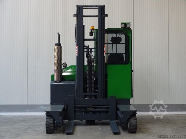 4ウェイ・サイドローダ Combilift C3000