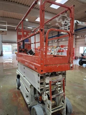 Elevador de tijera JLG 2632ES