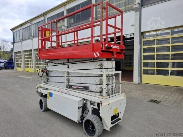 Elevador de tijera Holland Lift HL-190 E12